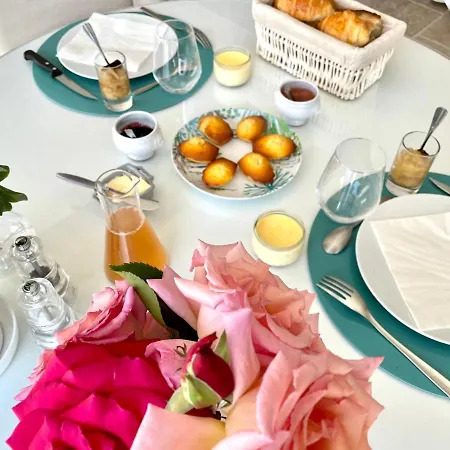 Bed & Breakfast De La De La Croix Avec Piscine Et Parking A 4 Minutes De L'a26 Villechétif