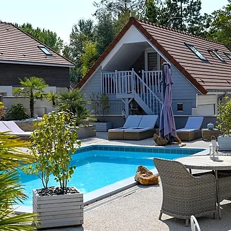 Oda ve Kahvaltı De La De La Croix Avec Piscine Et Parking A 4 Minutes De L'a26 Villechétif