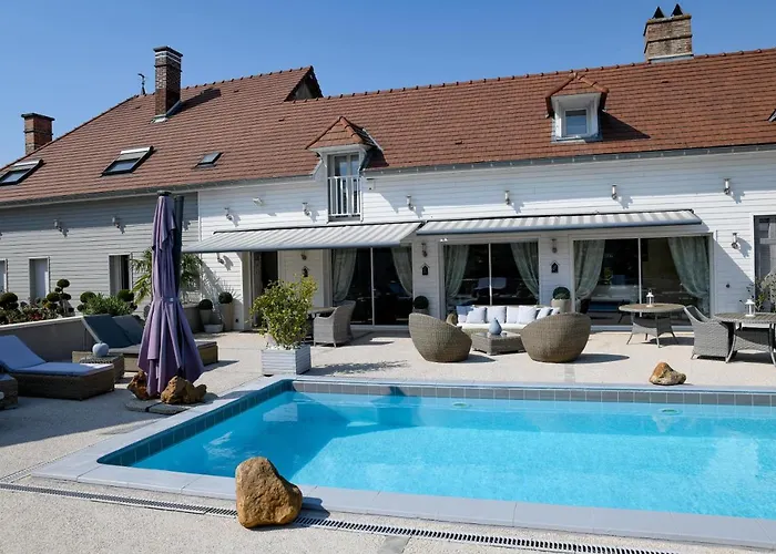 De La De La Croix Avec Piscine Et Parking A 4 Minutes De L'a26 Bed & Breakfast 3*