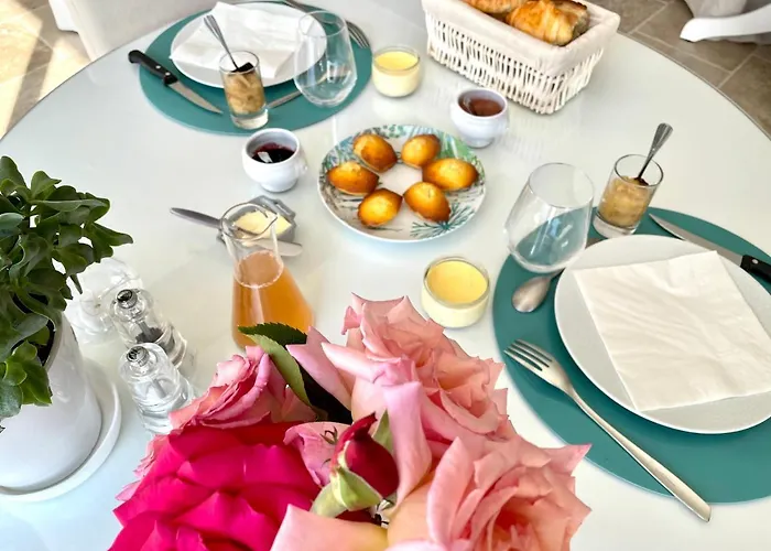 Bed & Breakfast De La De La Croix Avec Piscine Et Parking A 4 Minutes De L'a26 Villechetif